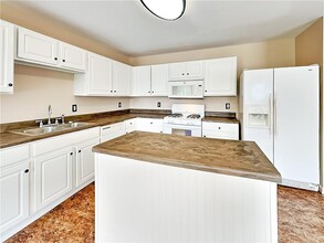 264 Grandview Cir in Powder Springs, GA - Building Photo - Building Photo
