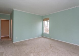 608 Burr Oak Dr in Carmel, IN - Building Photo - Building Photo