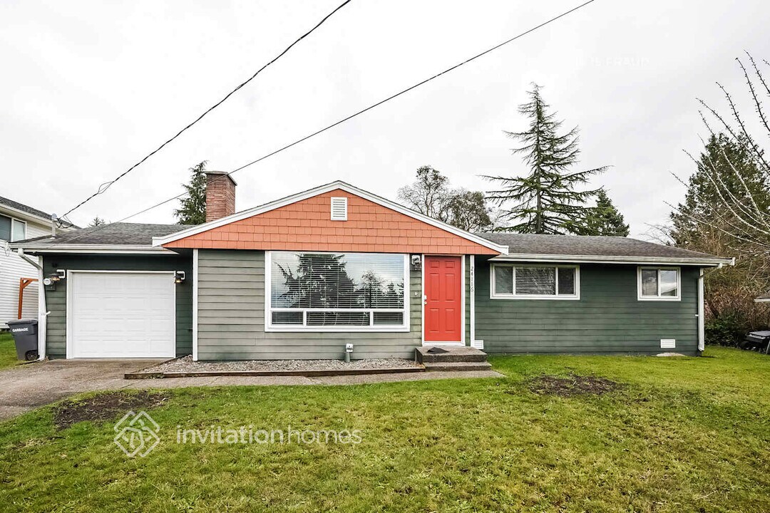 24116 11th Ave S in Des Moines, WA - Foto de edificio