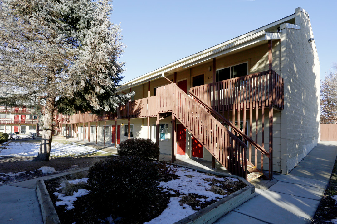 Parkville Apartments in Longmont, CO - Building Photo