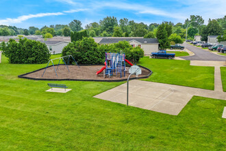 Springbrook Estates in Romeo, MI - Foto de edificio - Building Photo