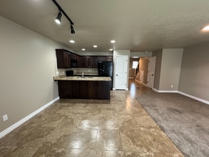 1019 W 2050 S in Syracuse, UT - Building Photo - Building Photo