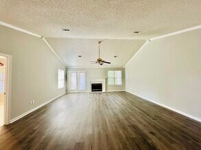 3708 Longchamp Cir in Tallahassee, FL - Building Photo - Building Photo