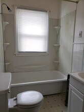 4055 Walker Ave-Unit -2 in Toledo, OH - Building Photo - Building Photo