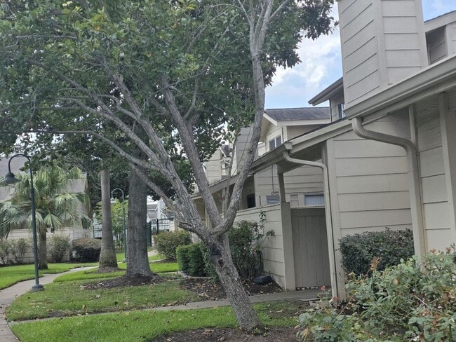 13034 Leader St in Houston, TX - Building Photo - Building Photo