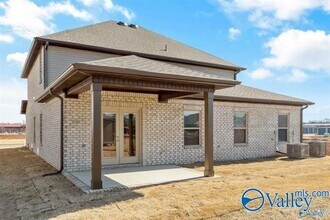 102 Coco Cir in Hazel Green, AL - Building Photo - Building Photo