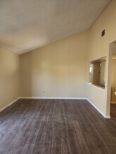 205 Eula Dr in Modesto, CA - Building Photo - Building Photo