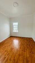 4760 1/2 Lexington Ave, Unit 4760 Half in Los Angeles, CA - Building Photo - Building Photo
