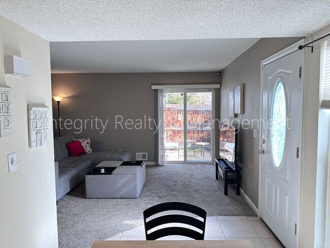 10001 E Evans Ave in Aurora, CO - Building Photo - Building Photo