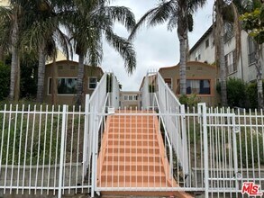840 S Catalina St in Los Angeles, CA - Building Photo - Building Photo