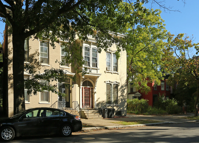 227 Union St in Schenectady, NY - Building Photo - Building Photo
