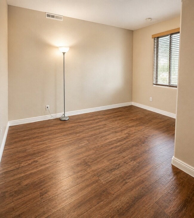 27031 Damascus Rd in Moreno Valley, CA - Building Photo - Building Photo