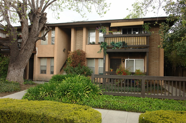 2917 Magliocco Dr in San Jose, CA - Foto de edificio - Building Photo