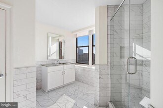 2201 Pennsylvania Ave in Philadelphia, PA - Building Photo - Building Photo