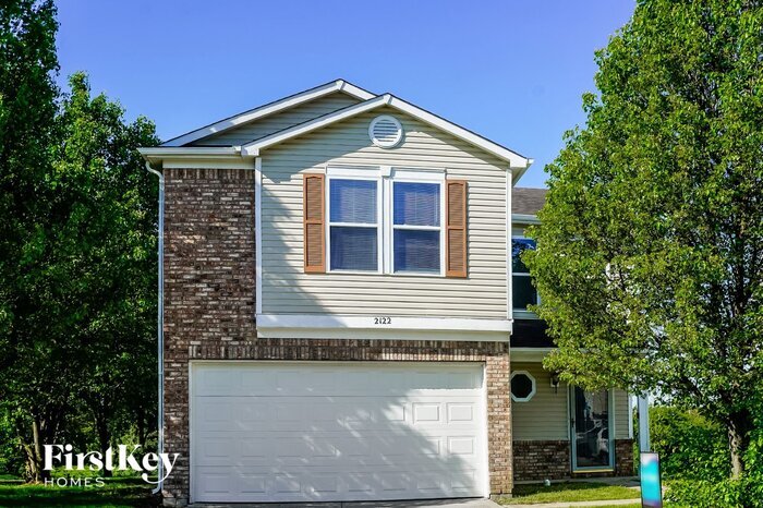 2122 Southernwood Ln in Indianapolis, IN - Foto de edificio