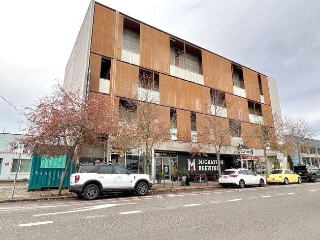 property at 3951 N Williams Ave