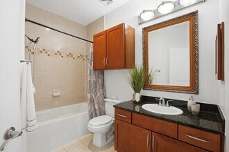 2299 Lone Star Dr, Unit 233 in Sugar Land, TX - Building Photo - Building Photo