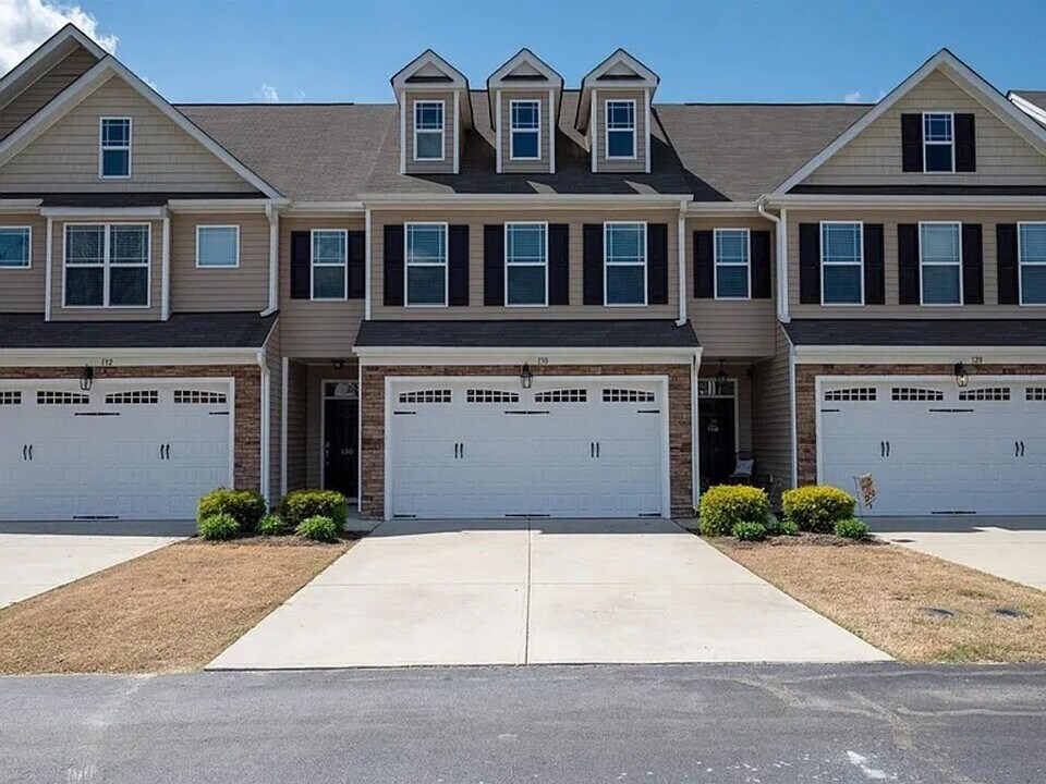 130 Wembley Dr in Clayton, NC - Building Photo