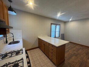 29 Frederick Ave, Unit 1 in Medford, MA - Building Photo - Building Photo