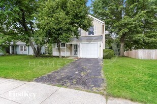 6976 Finchley Dr in Reynoldsburg, OH - Building Photo