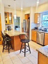 78 Chestnut Hill Ave, Unit 2 in Boston, MA - Foto de edificio - Building Photo