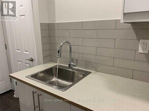 61 Frenchpark Cir in Brampton, ON - Building Photo - Building Photo