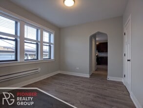 4417 N Wolcott Ave, Unit 13-B3 in Chicago, IL - Building Photo - Building Photo