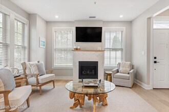 45 Golden Eye Ln in Port Monmouth, NJ - Building Photo - Building Photo