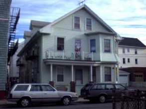 15 Monticello St in Providence, RI - Building Photo - Building Photo