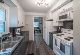 2208 S Covell Ave in Sioux Falls, SD - Building Photo - Building Photo