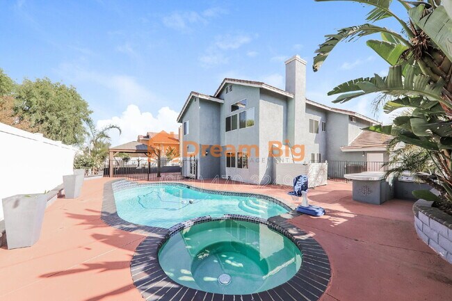 2712 Toumey Ln in Corona, CA - Building Photo - Building Photo