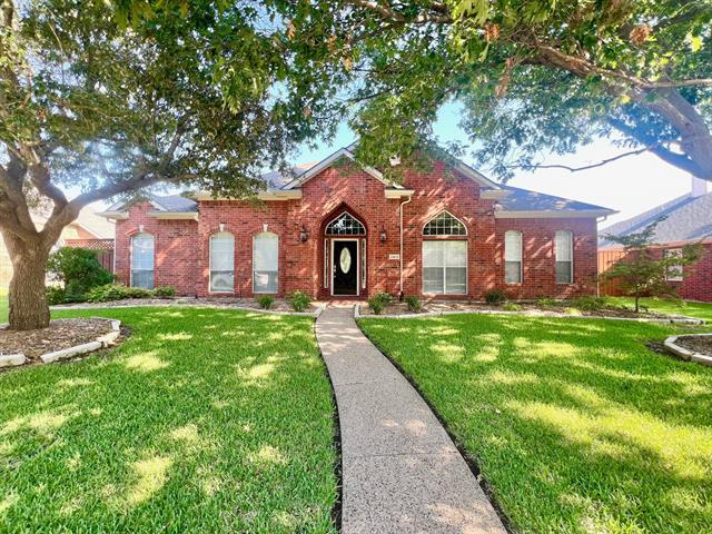 2413 London Dr in Plano, TX - Building Photo
