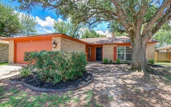 17411 S Yorkglen Dr in Houston, TX - Building Photo - Building Photo