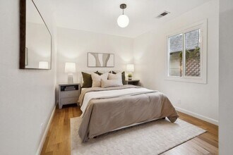 184 Paloma Ave in Pacifica, CA - Foto de edificio - Building Photo