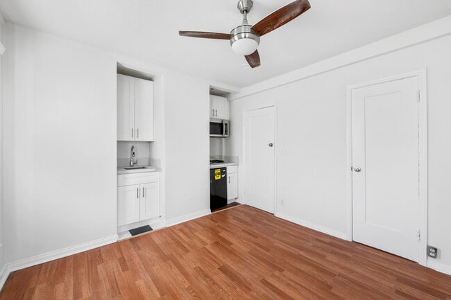 5371 Louis Pl in East Los Angeles, CA - Building Photo - Building Photo
