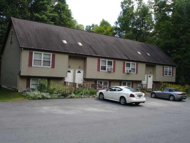 134 N Greenfield Rd in Porter Corners, NY - Building Photo