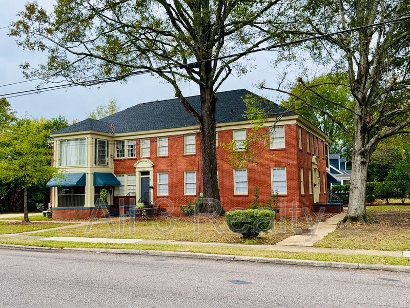 438 E Fairview Ave in Montgomery, AL - Foto de edificio