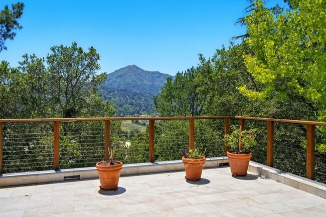 property at 166 Vista Grande