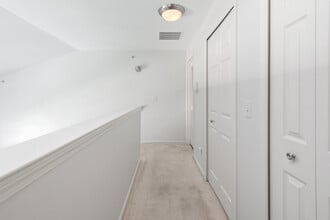 25820 Maritime Cir N, Unit Maritime Cir North in Harrison Township, MI - Building Photo - Building Photo