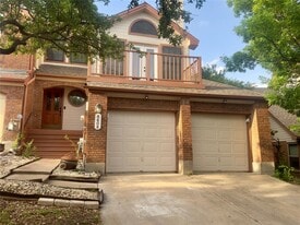 6608 Mesa Hollow Dr in Austin, TX - Building Photo