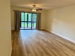 3864 Carambola Cir N in Coconut Creek, FL - Building Photo - Building Photo