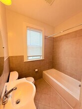 120 Todd Pl NE in Washington, DC - Building Photo - Building Photo