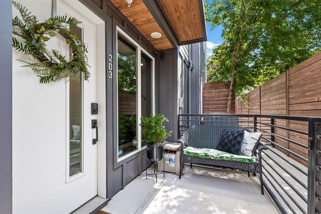 property at 1507 N Garrett Ave