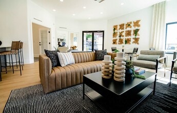 Luma Apartments in Tucson, AZ - Foto de edificio - Building Photo