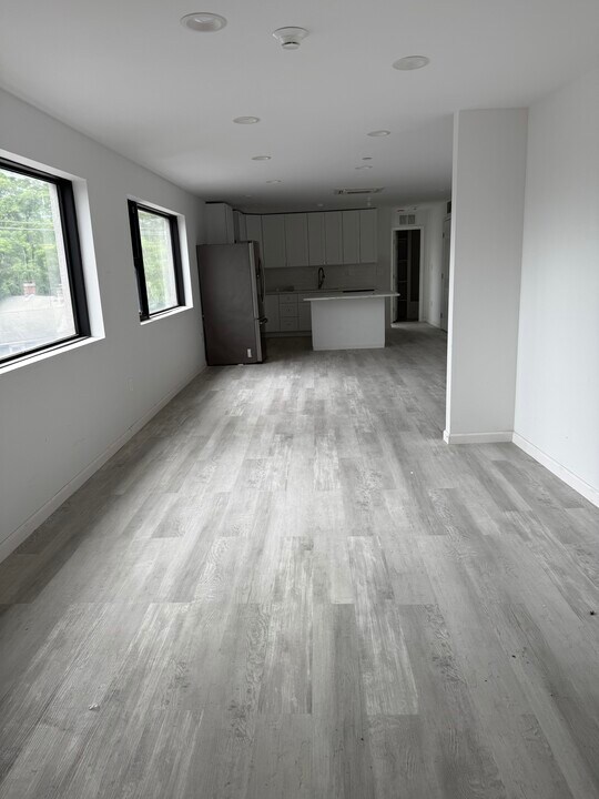 51 Main St, Unit Penthouse in New Paltz, NY - Building Photo