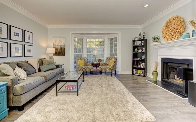 property at 27 Mt Vernon Cir