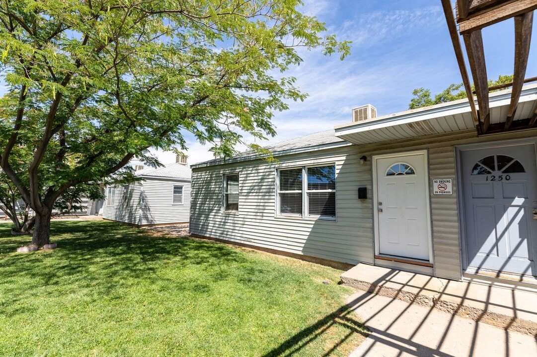 1240-1254 Elm Avenue in Grand Junction, CO - Building Photo