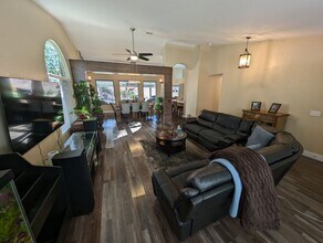 7435 Falcon Rock Dr in Las Vegas, NV - Building Photo - Building Photo