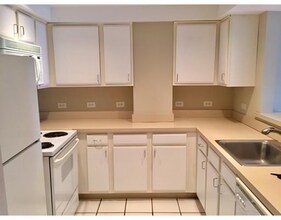 530 Commonwealth Ave, Unit #7E in Boston, MA - Building Photo - Building Photo