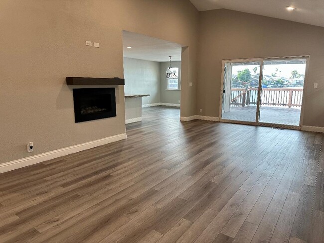 property at 5221 Riverlake Rd